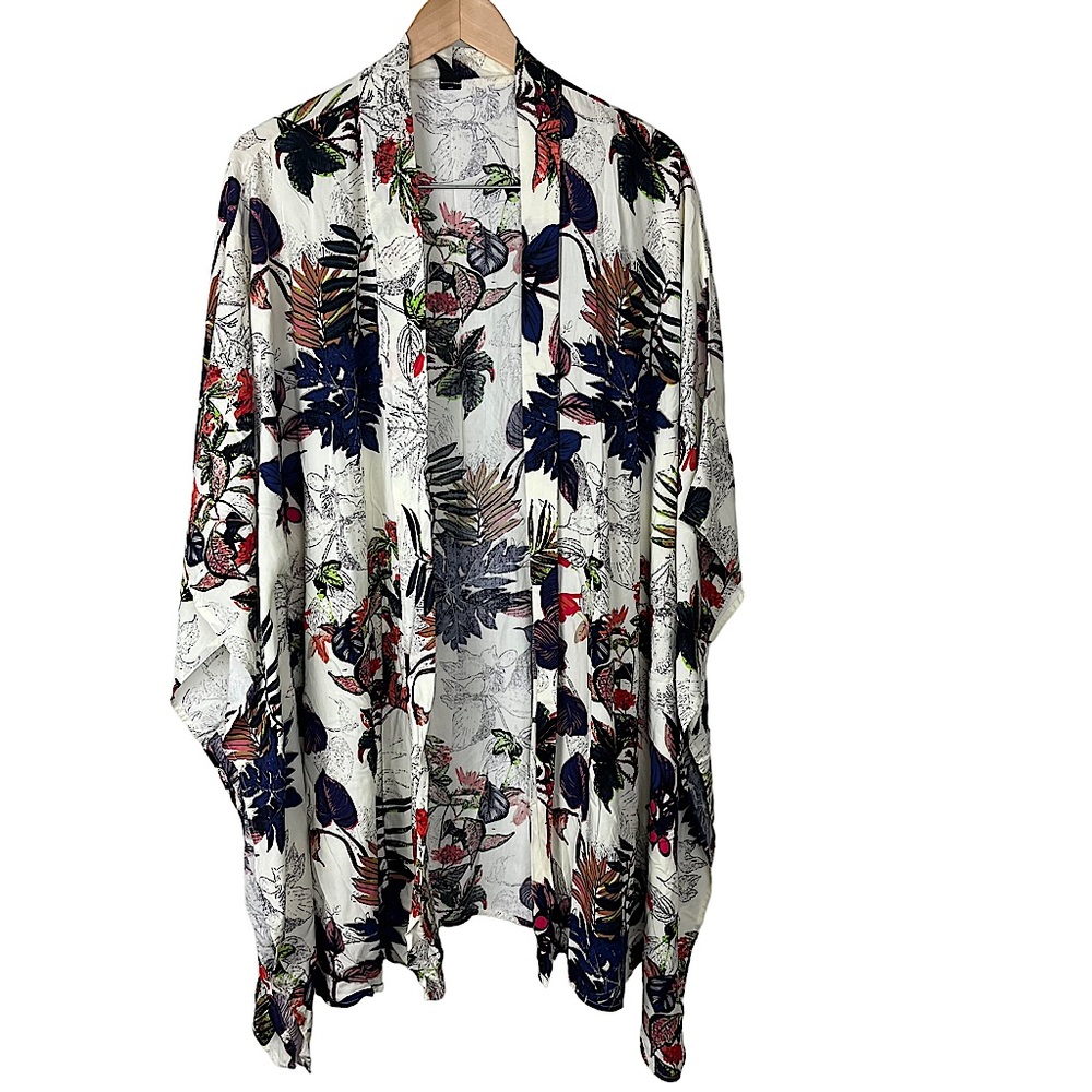 Emery Rose Tropical Print Kimono